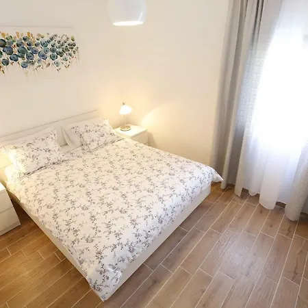 Niko Apartment Nin
