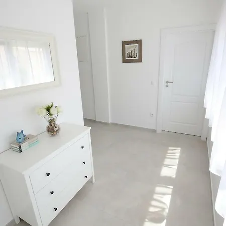 Niko Apartment Nin