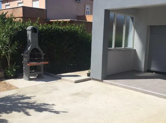 Niko Апартаменты *